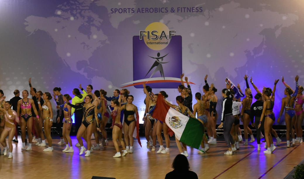 Representación de México en encuentro internacional de aerobics